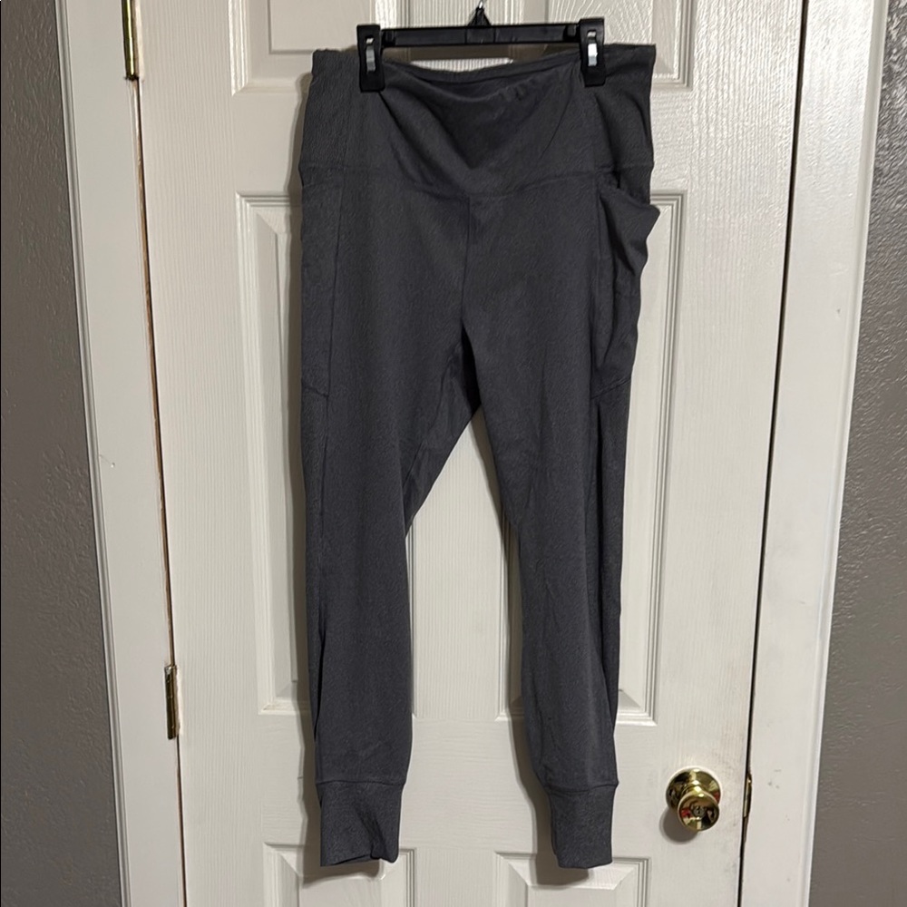 NWOT Gray Athletic Leggings